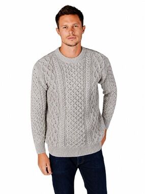 Ireland's Eye Honeycomb Stitch Blasket
Pullover 100% Virgin Wool Silver XL